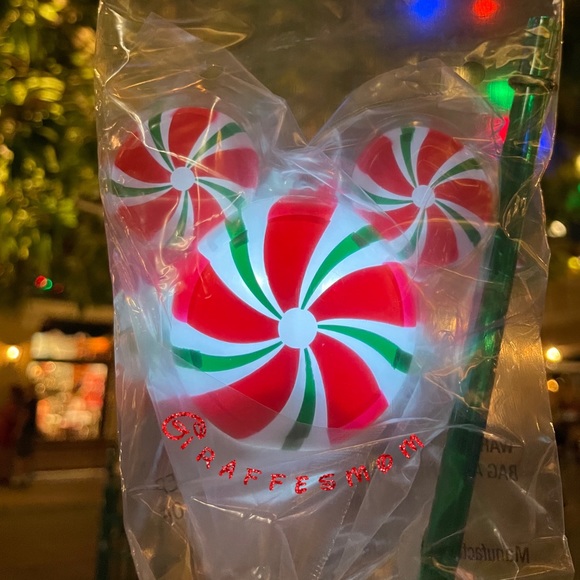 Disney Christmas Peppermint Mickey Topper Straw. - Picture 2 of 3